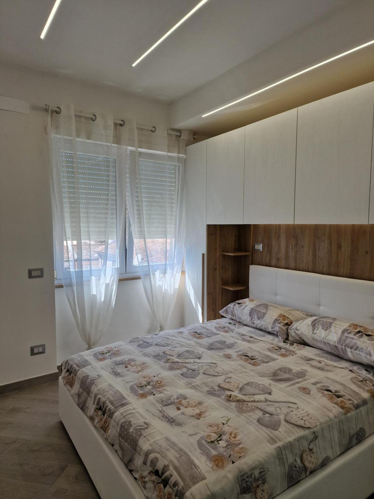 Tower Apartments Terracina Luaran gambar
